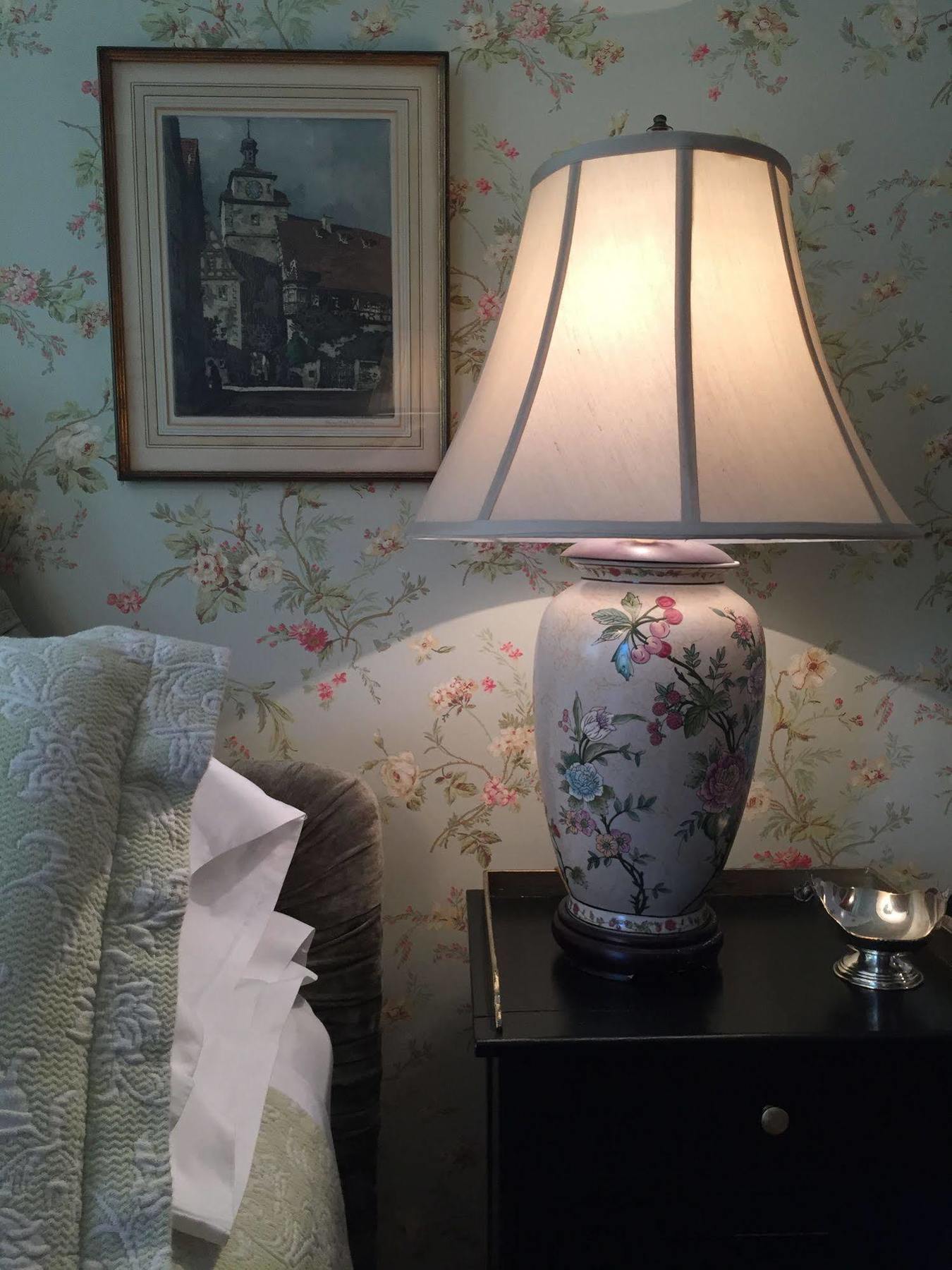 Hilltop House Bed & Breakfast Amenia Bagian luar foto